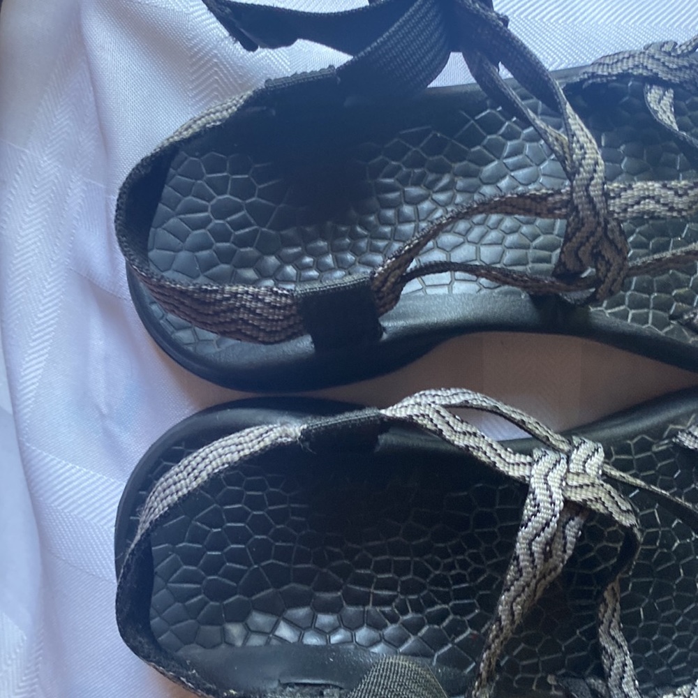 Chaco sandals - Picture 3 of 9